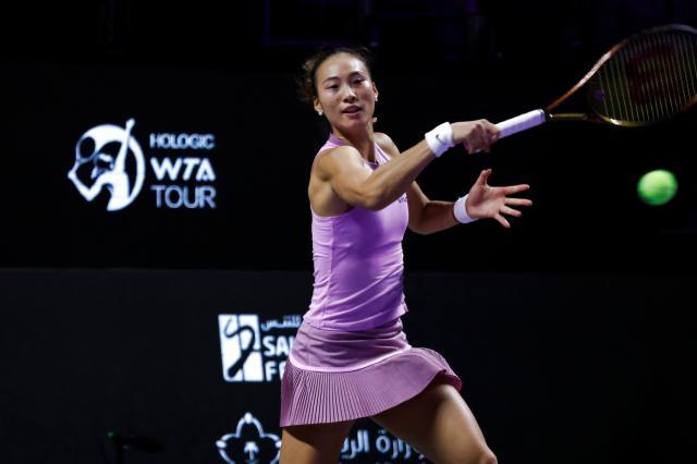 女王就是不仅统治赛场，还要统领训练场